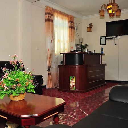 Keba Guest Inn Addis Ababa Dış mekan fotoğraf